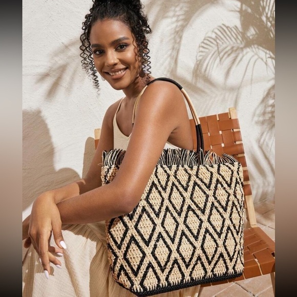 Summer Woven Tote Bag - Picture 1 of 4